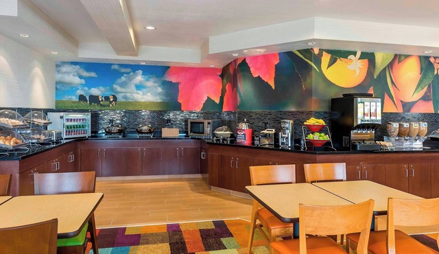 Fairfield Inn & Suites Mansfield Ontario