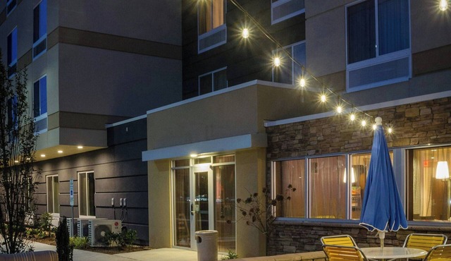 Fairfield Inn & Suites by Marriott Fayetteville North