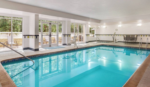 Fairfield Inn & Suites Jacksonville West/Chaffee Point