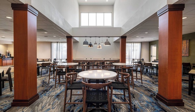 Fairfield Inn & Suites Visalia Tulare