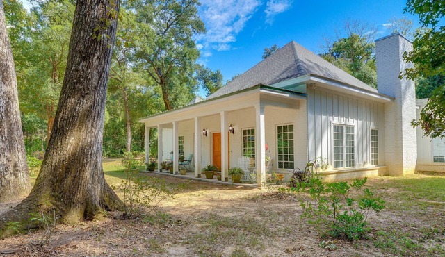 Fairhope Cottage: 2 Mi to Town & Pier!