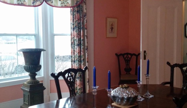 Fairmont House Bed & Breakfast