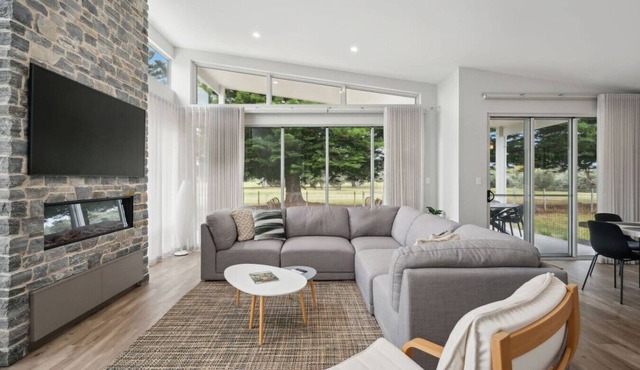 Fairview Greens—A Refined Golf Course Retreat