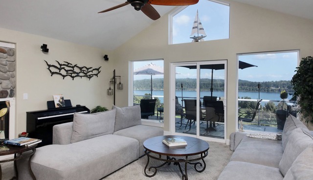 Fairway Harbor View by AvantStay | Outdoor Oasis