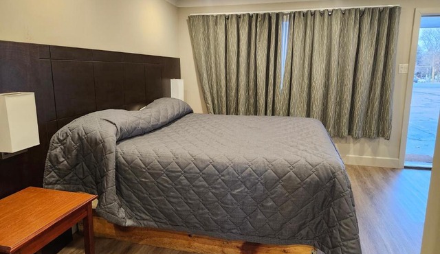 Fairway Inn & Suites