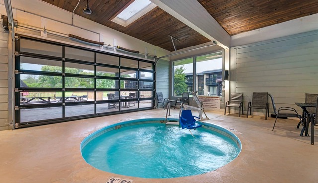 Fairway Inn & Suites