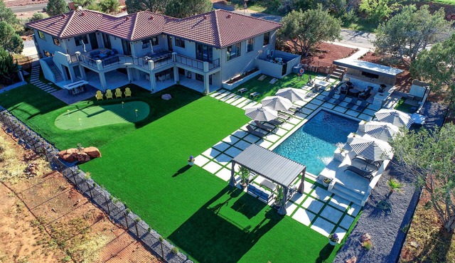 Fairway to Heaven - Views, heated pool, hot tub, game room & putting green