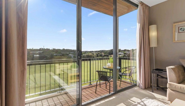 Fairway Views – Moonah Apartment 24