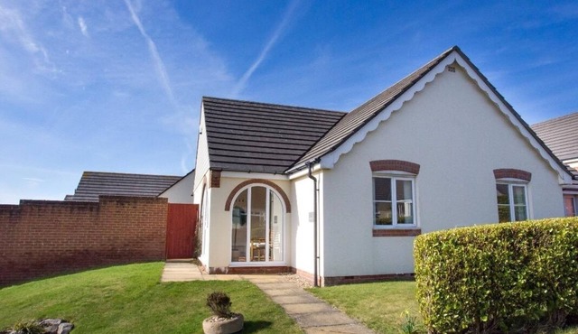 FAIRWAYS, family friendly, with a garden in Woolacombe