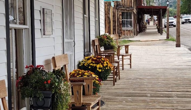 Fairweather Inn and Nevada City Cabins