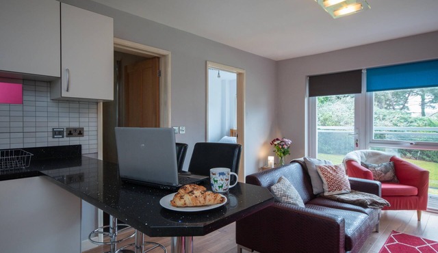 Fairwinds in Poole With 2 Bedrooms and 1 Bathrooms