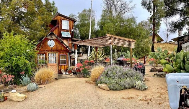 Fairy Tale Cottage- Tiny House- Paso Robles