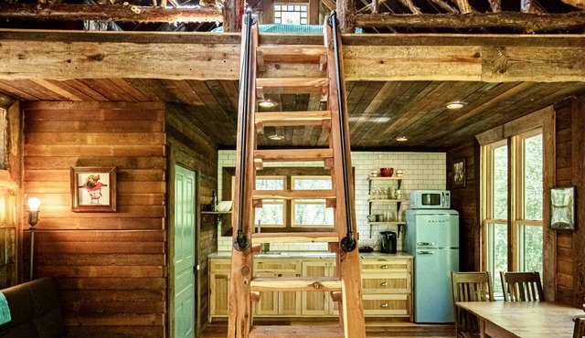 Fairytale Cabin on Lake Wedowee