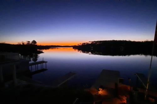 Falcon's Nest, Ski & Relax at Lakefront Hopatcong