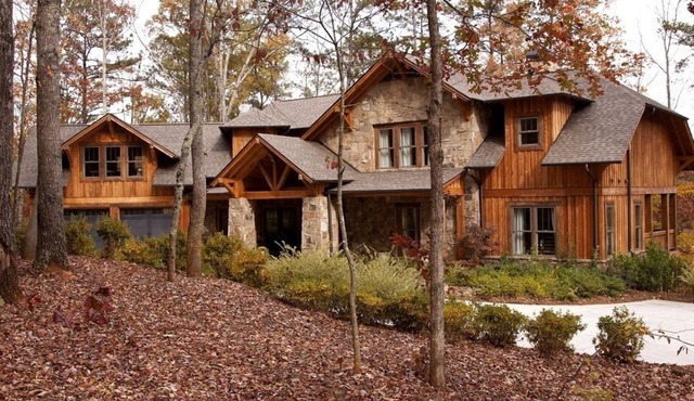 Fall Getaway at Foxhall Resort's Cypress Lodge - Sportsman's Paradise