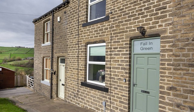 FALL IN GREEN COTTAGE, Haworth