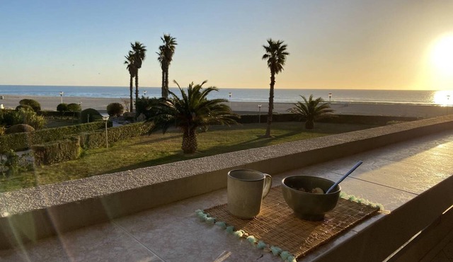 Fall in love with this cosy one-bedroom flat with stunning sea views - 4GSUD101