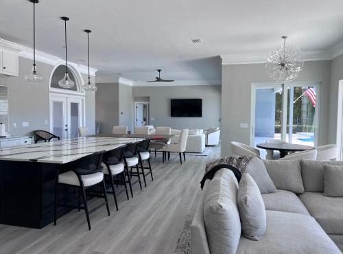 Fall in Naples - Game Room pvt pool hot tub impeccable decor