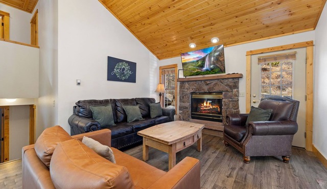 Fall River Hideaway Private Hot Tub Close to RMNP