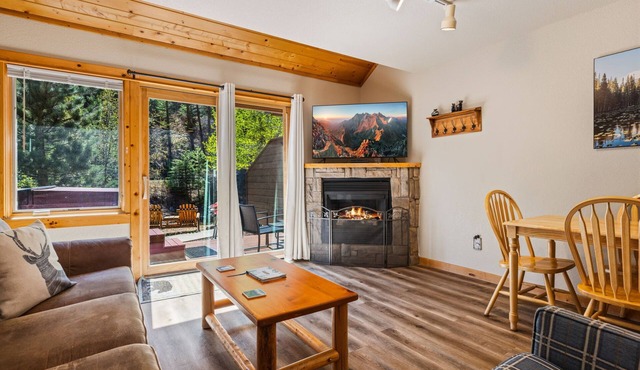 Fall River Hideout Private Hot Tub Close to RMNP