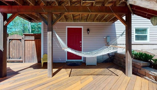 Fall River Oasis Suite with 6 Person Hot Tub