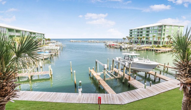 Fall Sale! Great Views + Hot Tub + Private Balcony - Boater's Paradise!