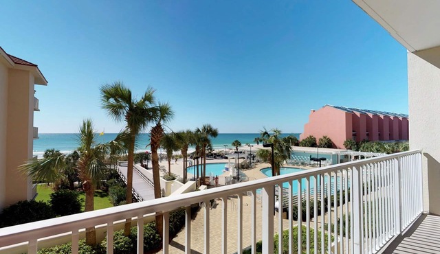 Fall & winter dates are open! OCEAN FRONT & beautiful ocean view! Reduced rates!