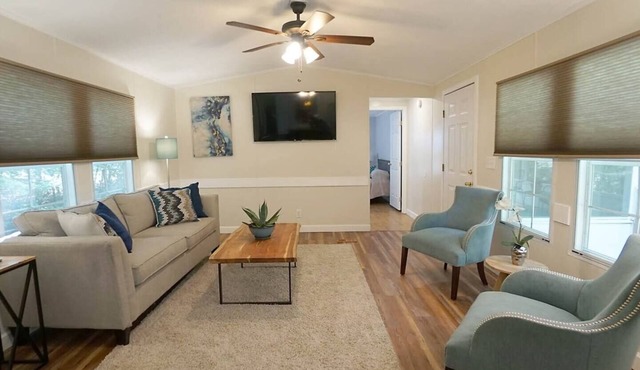 Falls Lake Convenience, Private!