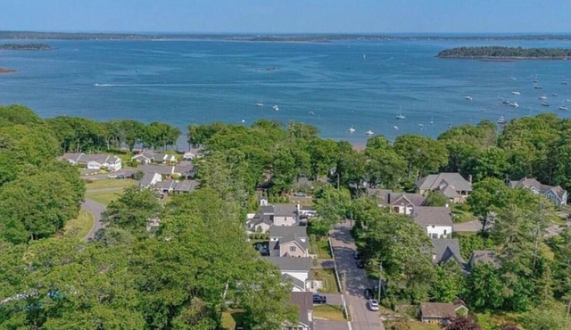 Falmouth Foreside Home Near the Ocean