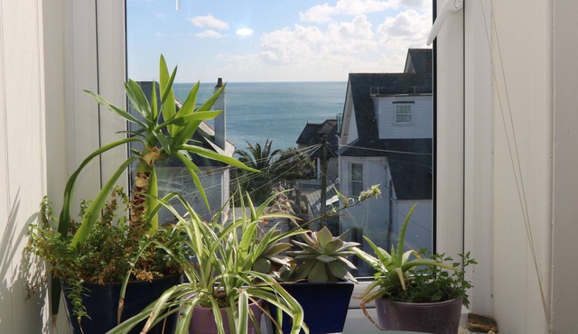 FALMOUTH LODGE, family friendly, country holiday cottage in Falmouth