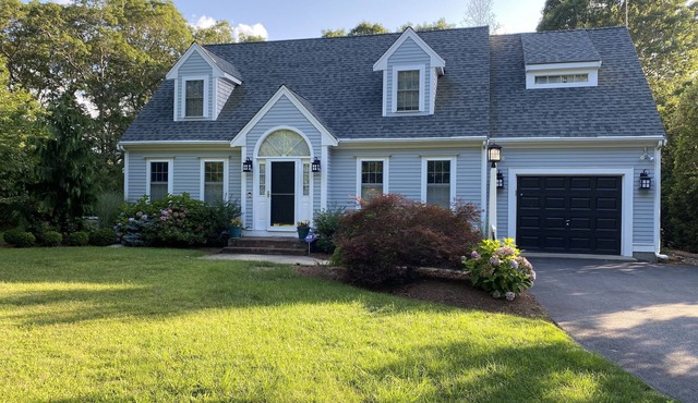 Falmouth Vacation Home at Country Club -Close to beach, ferry, golf and biking