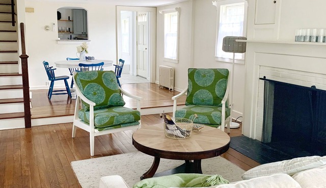 Falmouth Village Oasis: AC, Private Yard + Walk to Beach, Ferry & Downtown