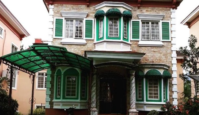 Fame Villa Castle Hook Kota Bunga