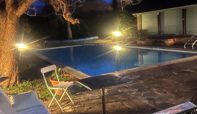 Family home with large swimming pool and enclosed garden 45 minutes from Biarritz