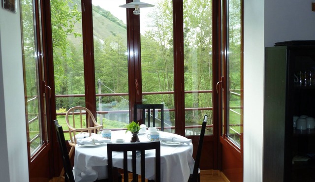 Familial guest house rental for 4 people 20min away from Rouen