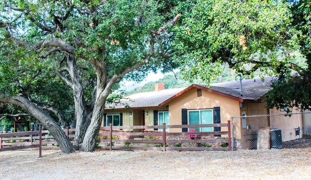 Families! Couples! Corporate Retreats! Perfect for any stay. #HSR21-000870
