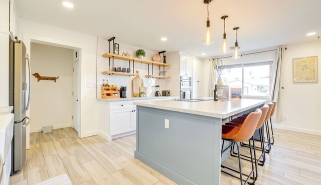 Families w/Pets Welcome! Home 4 Mi to Dtwn Tempe
