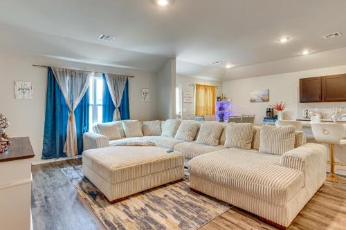 Families w/Pets Welcome! Home 22 Mi to Dtwn OKC