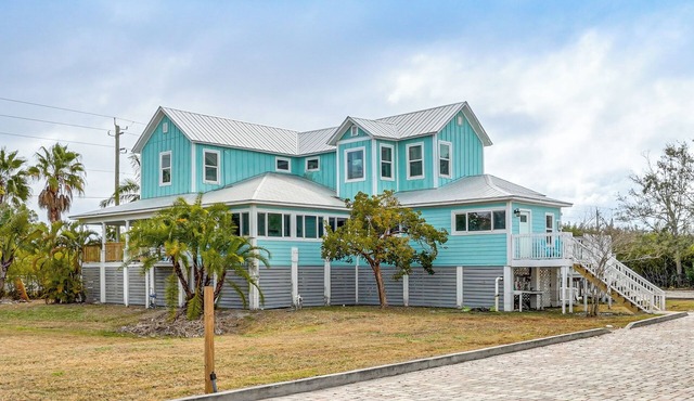 Families Welcome! Historical Hideaway in Palmetto