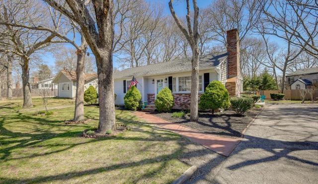 Families Welcome! Home 2 Mi to Craigville Beach