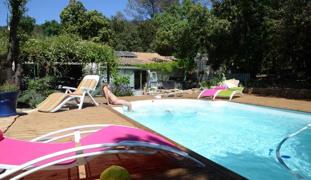 Familly villa with pool Garrigue heart calm near village and sea