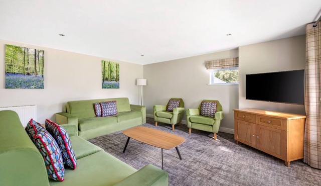 Family 2-Bed Apartment | Near Lancaster | Sleeps 6