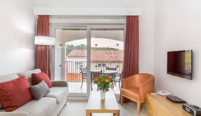 Family 2-Bed Apartment | Mougins Resort | Sleeps 6