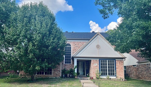 Family 4-Bedroom Vacation Home at Linda Casa in Cedar Hill, Tx