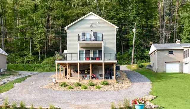 Family Adventure Awaits: Amazing Cabin by the Allegheny River in Pennsylvania