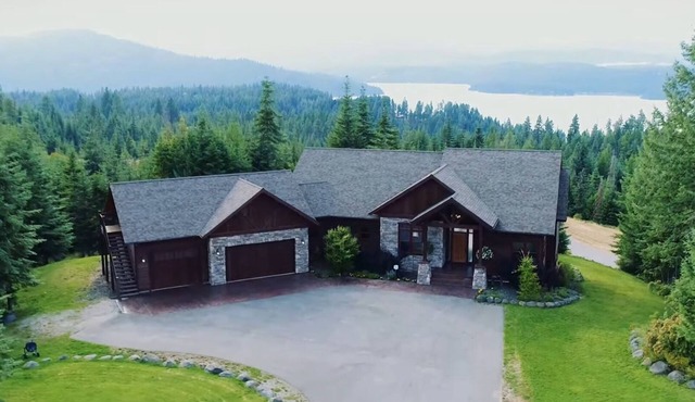 Family and Friends Get-Away w/Views for Miles!