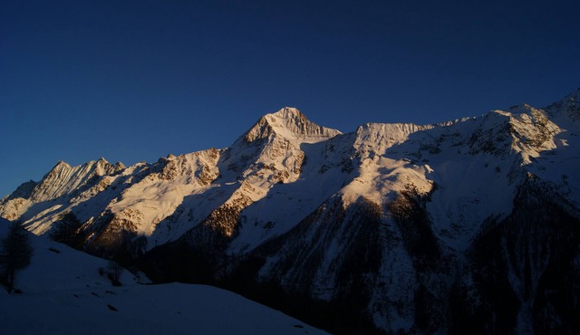 Family and pet friendly chalet surrounded by nature and the mountains.