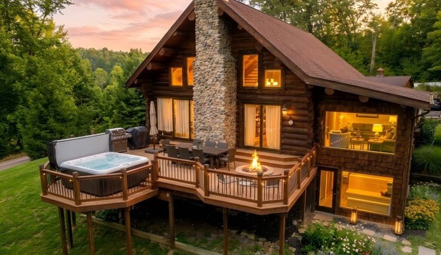 Family and Pet Friendly Cabin Hocking Hills w/Pond,Hot Tub, Salt Room,Lake View