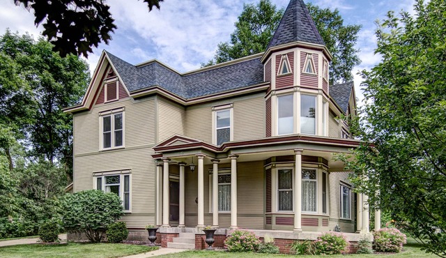 Family and Pet Friendly Demmler House