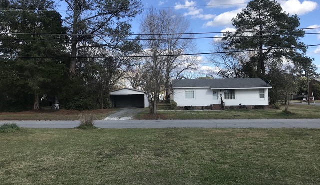 Family and pet friendly home near Greenville NC!3Br 2Ba 6 people better/hotels